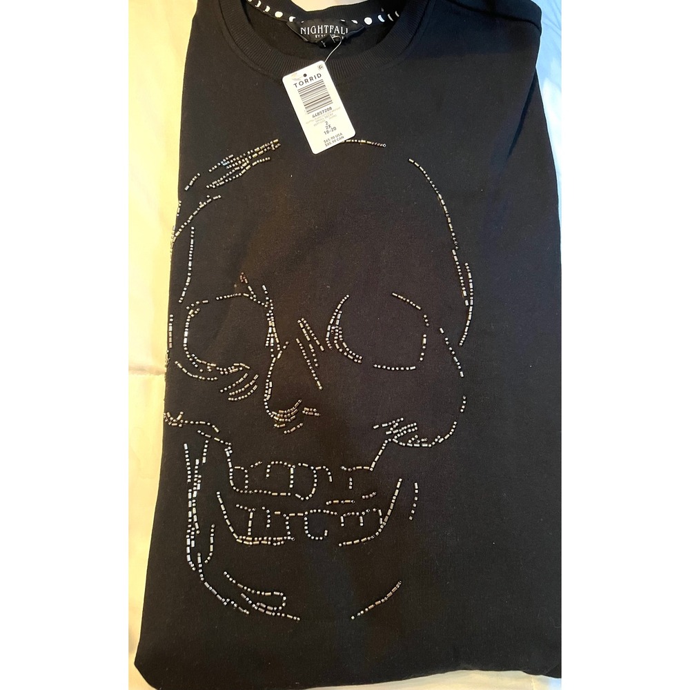 NWT Torrid Nightfall Relaxed Cozy Fleece Beaded Skull Goth Grunge Sweatshirt-2X - Picture 5 of 5